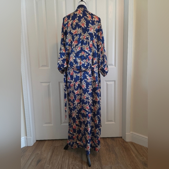 Vintage Christian Dior Floral Satin Robe Kimono Style- Size Large - Picture 13 of 14